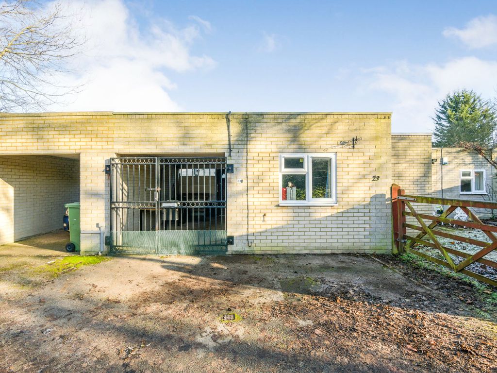 6 bed bungalow for sale in Marshworth, Tinkers Bridge, Milton Keynes