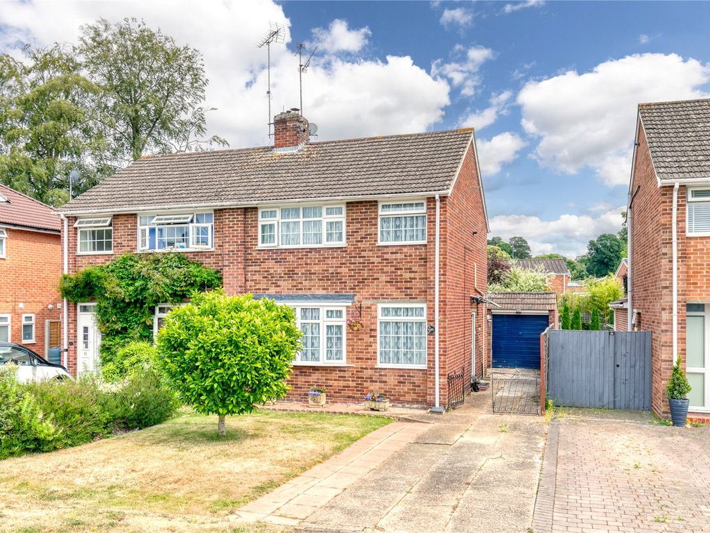 3 bed semidetached house for sale in Prince Andrew Way, Ascot