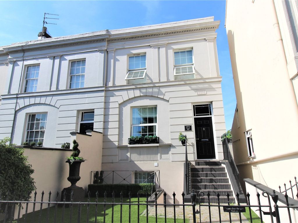 3 bed terraced house for sale in London Road, Cheltenham