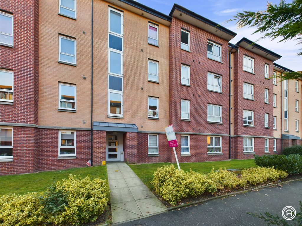 2 bed flat for sale in Springfield Gardens, Parkhead, Glasgow G31, £
