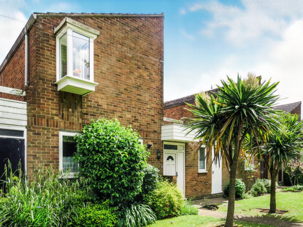 4 bed terraced house for sale in Sturry Road, Canterbury CT1 Zoopla
