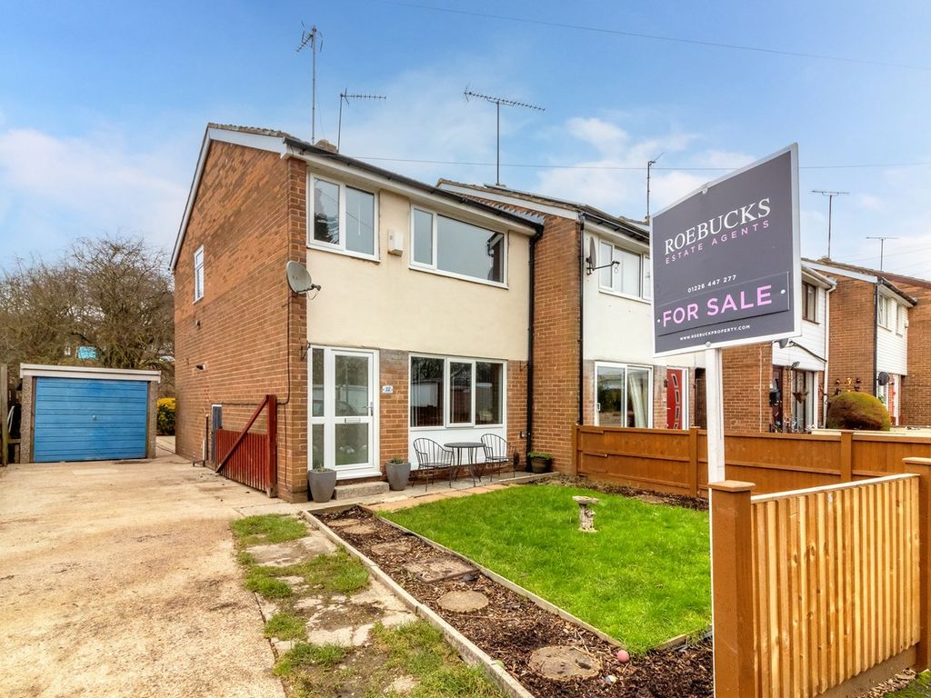 3 bed semidetached house for sale in Old Close, Churwell, Leeds LS11