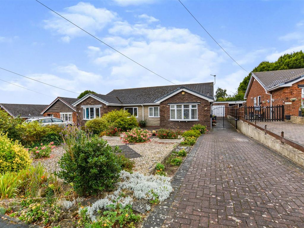 3 bed semidetached bungalow for sale in Valley View Drive, Bottesford