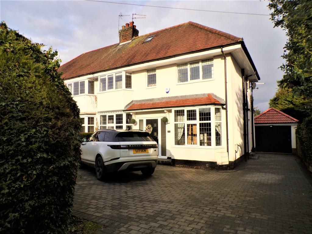 4 bed property for sale in Evergreen, Westfield Lane, Swanland HU14