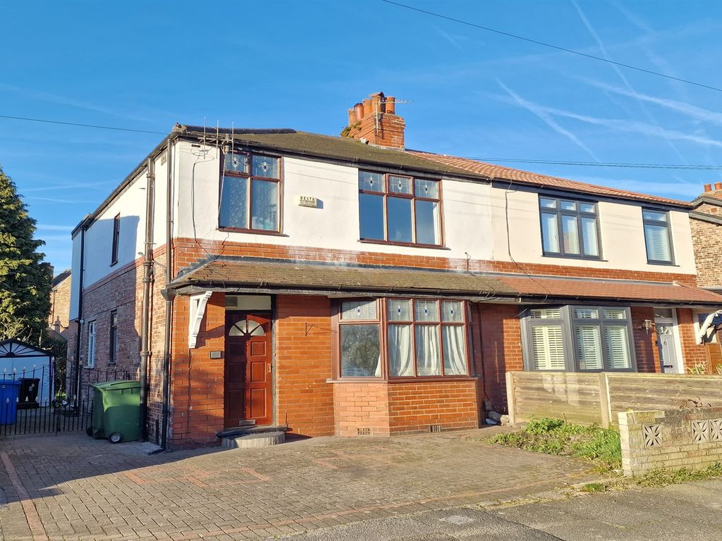 3 bed semidetached house for sale in Harcourt Road, Altrincham WA14