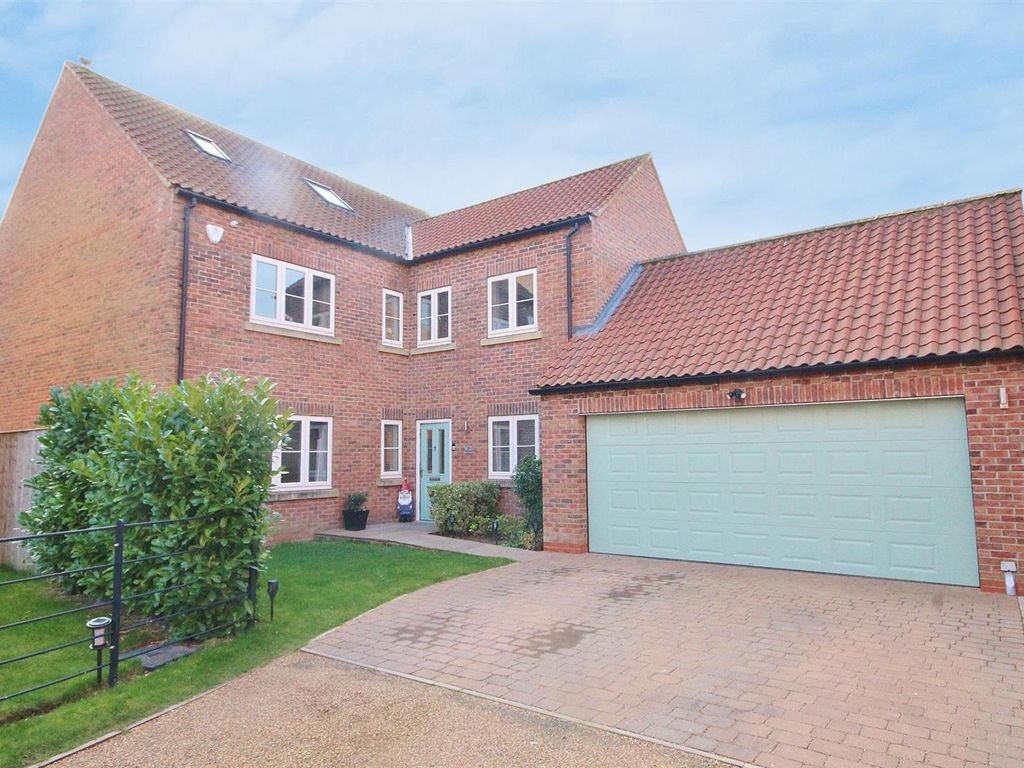 6 bed detached house for sale in Main Street, West Haddlesey, Selby YO8