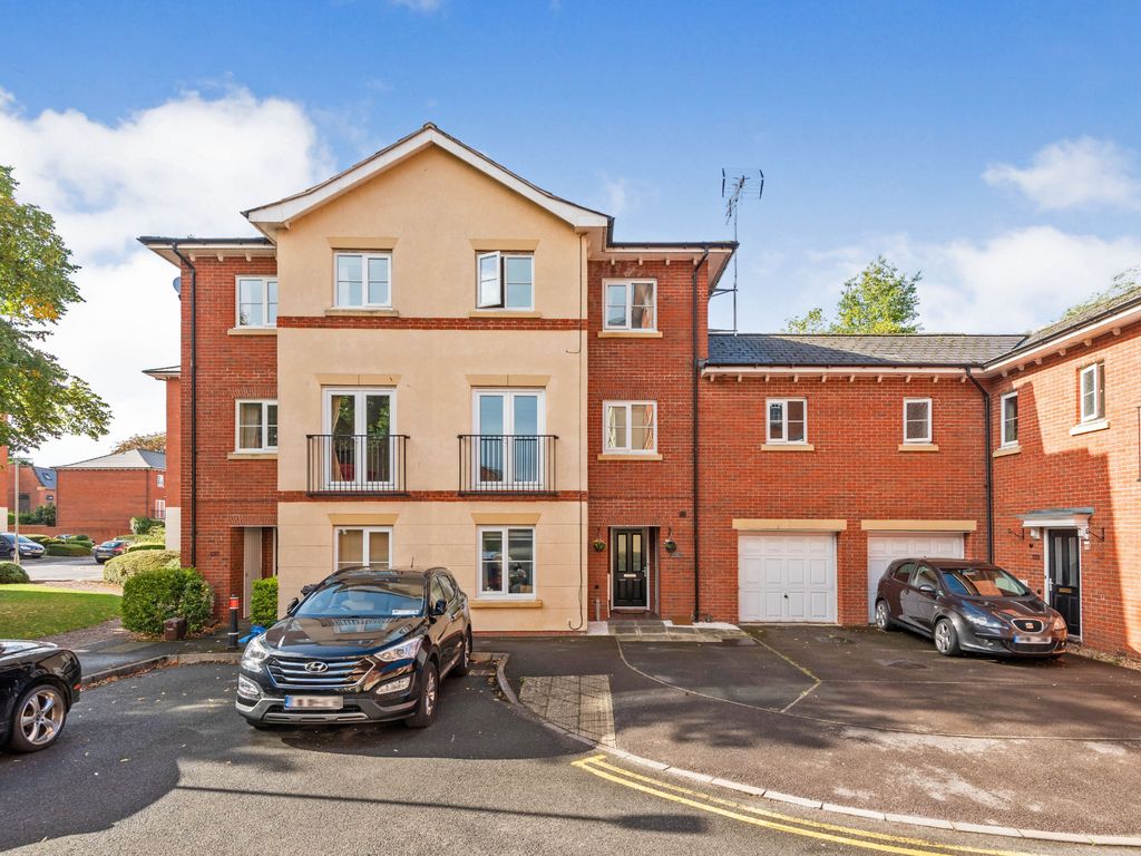 5 bed town house for sale in Pillowell Drive, Gloucester GL1 Zoopla