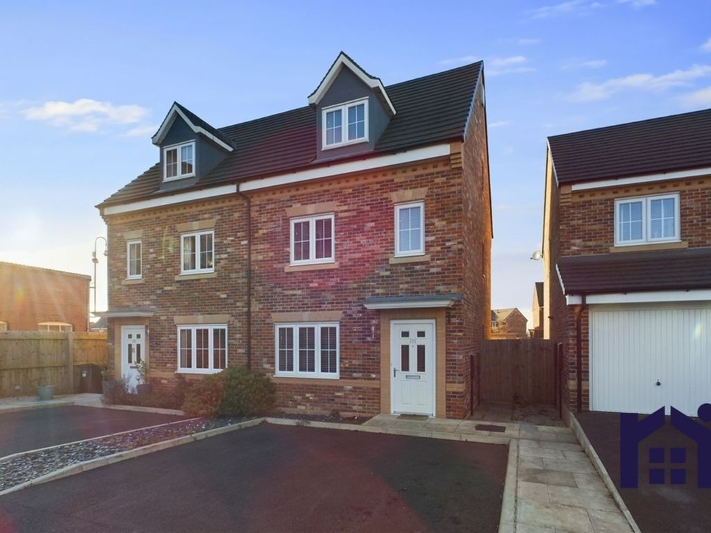 4 bed semidetached house for sale in Mill Lane, Coppull PR7, £260,000