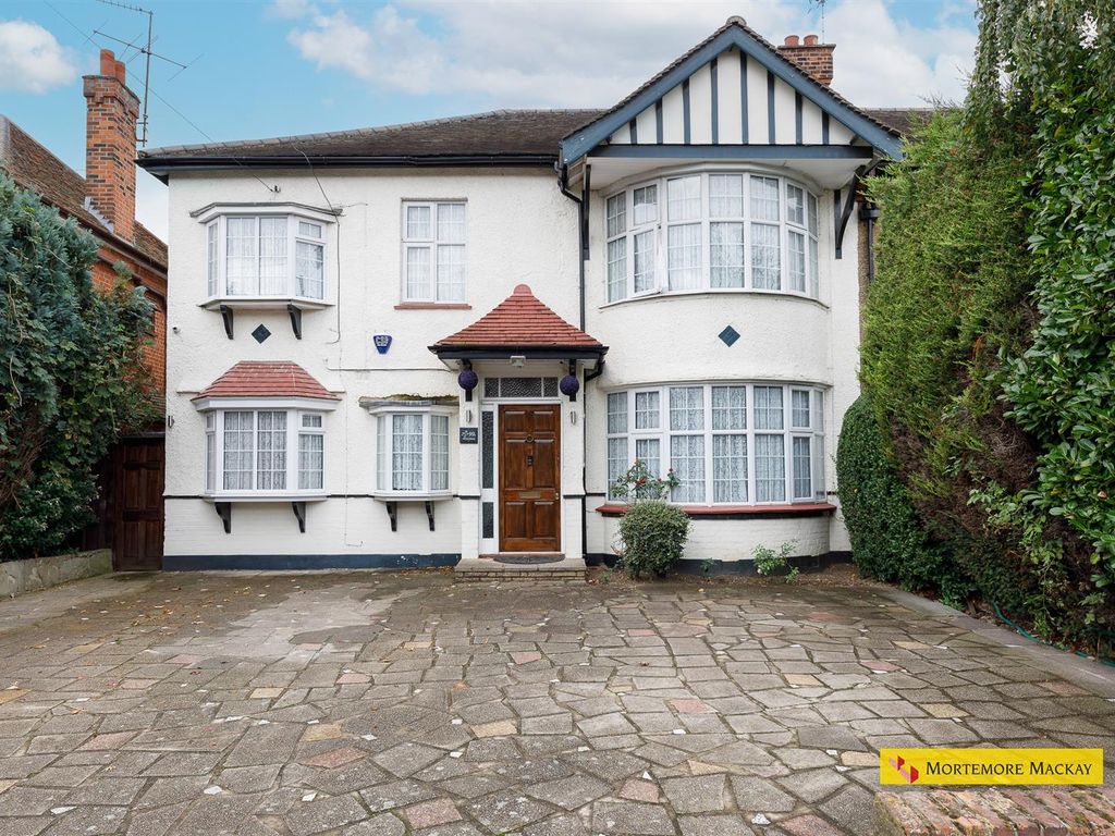 5 bed semidetached house for sale in Old Park Ridings, London N21, £