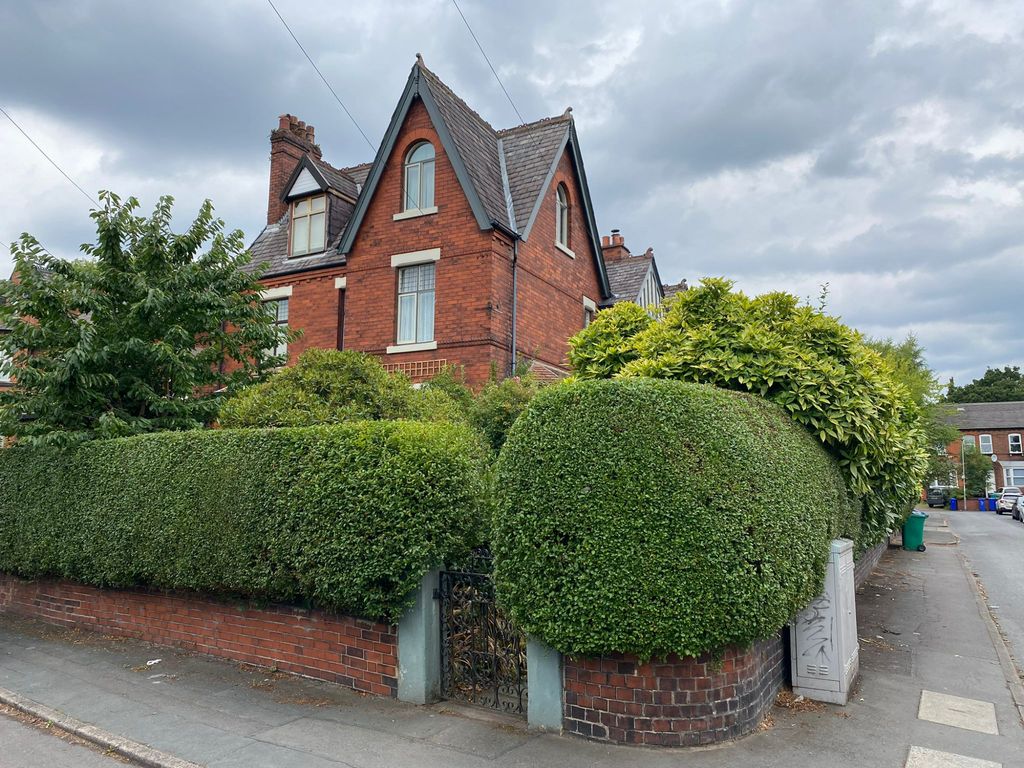 4 bed semidetached house for sale in Osborne Road, Burnage, Manchester
