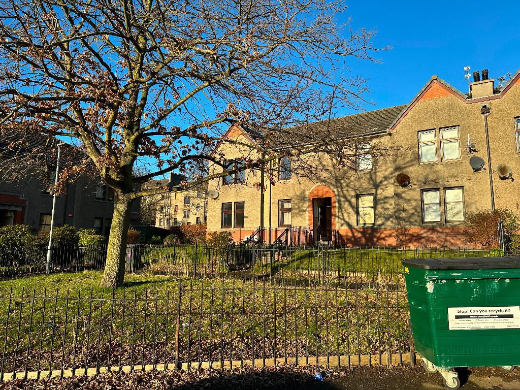 1 bed flat to rent in Fleming Gardens North, Strathmartine, Dundee DD3