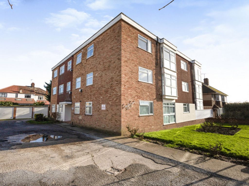 2 bed flat for sale in Canvey Road, LeighOnSea SS9 Zoopla