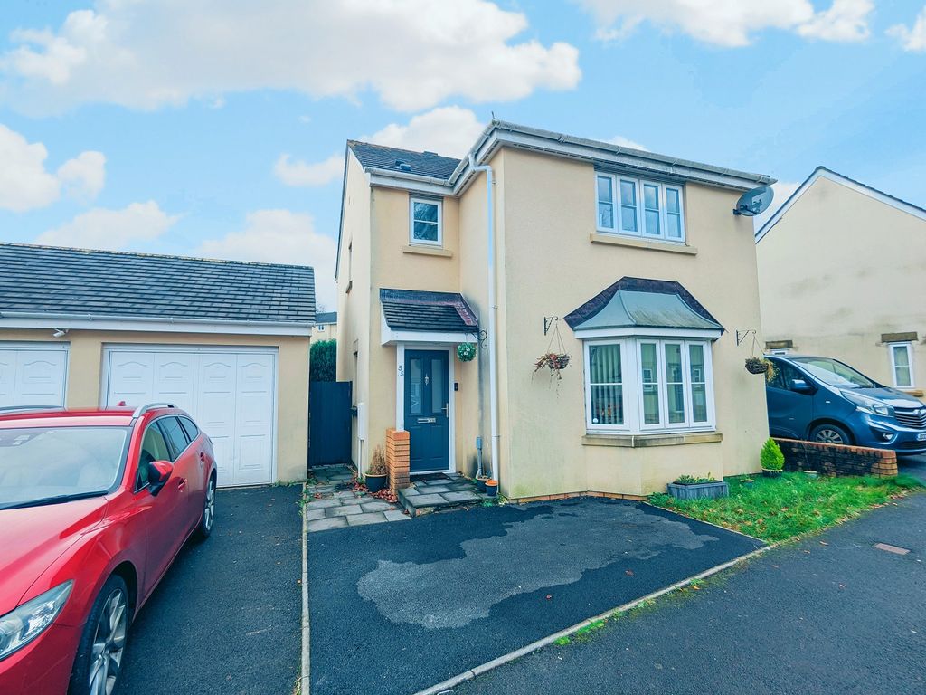 3 bed detached house for sale in Parc Starling, Johnstown, Carmarthen