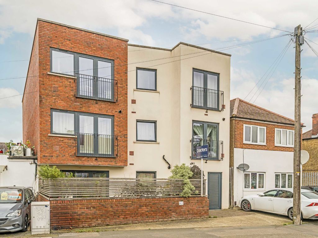 1 bed flat for sale in Red Lion Business Park, Red Lion Road, Surbiton