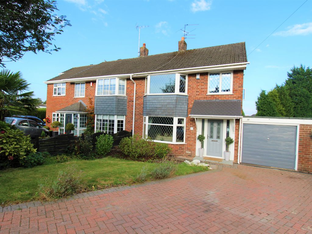 3 bed semidetached house for sale in Blythe Avenue, Meir Heath, Stoke