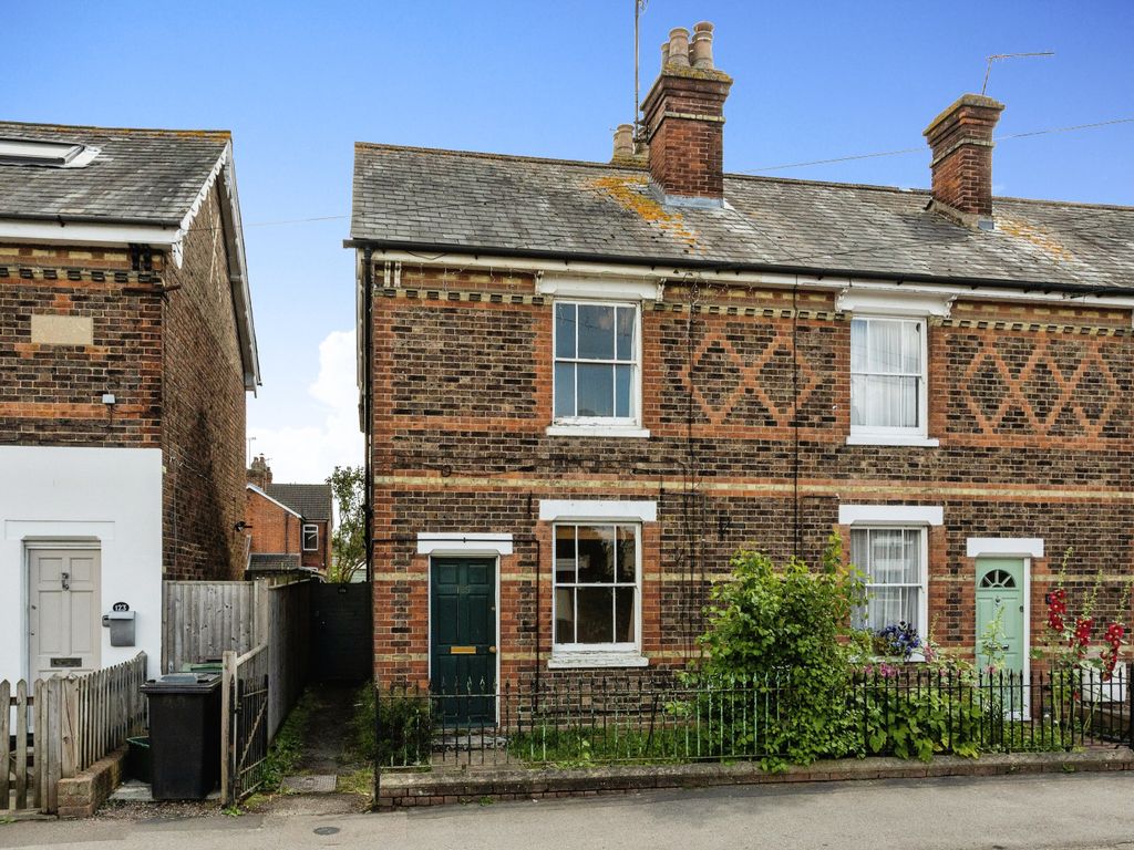 3 bed end terrace house for sale in Commercial Road, Paddock Wood