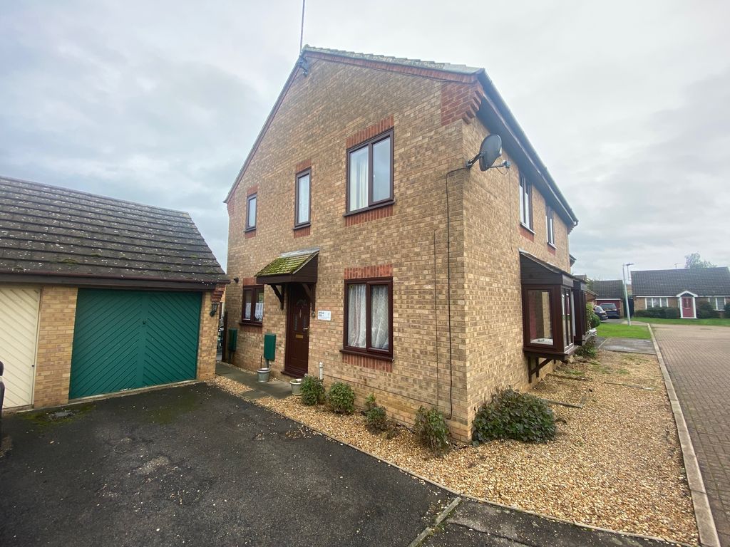 3 bed semidetached house for sale in Hoylake Drive, Peterborough PE7