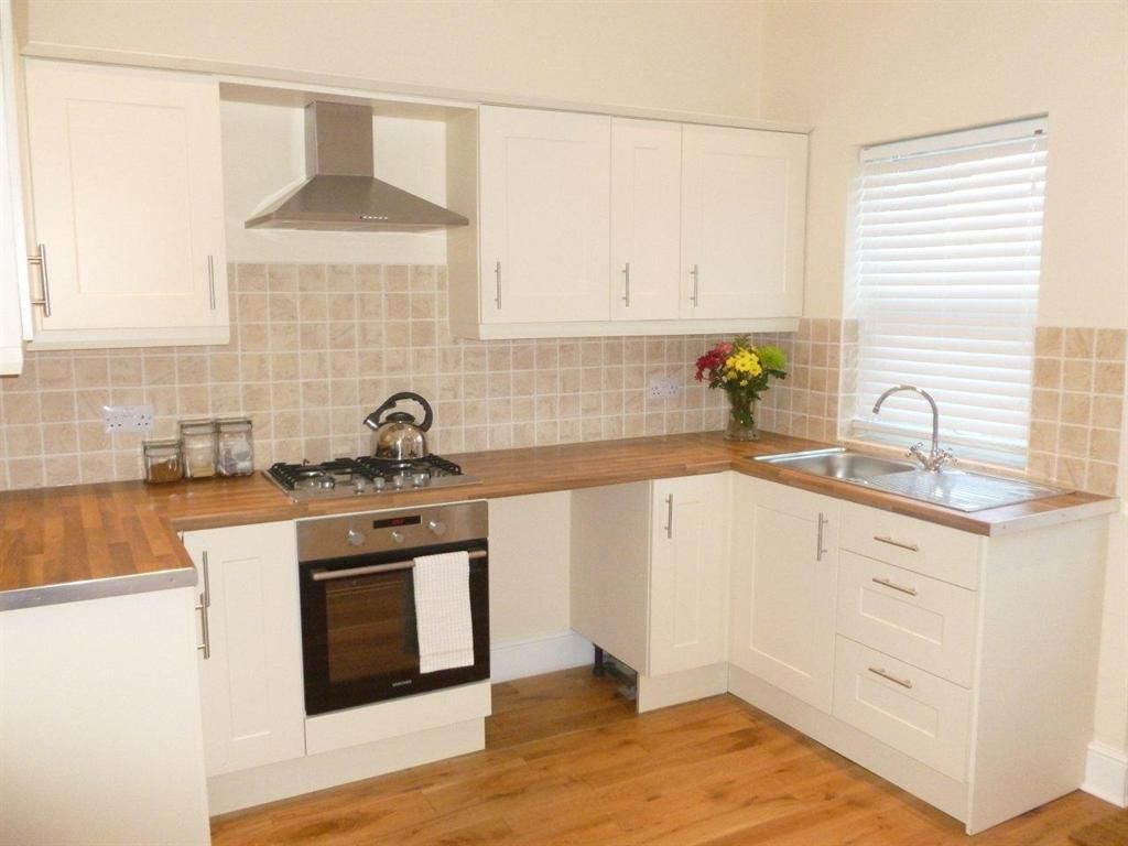 2 bed terraced house to rent in Loxley View Road, Crookes, Sheffield