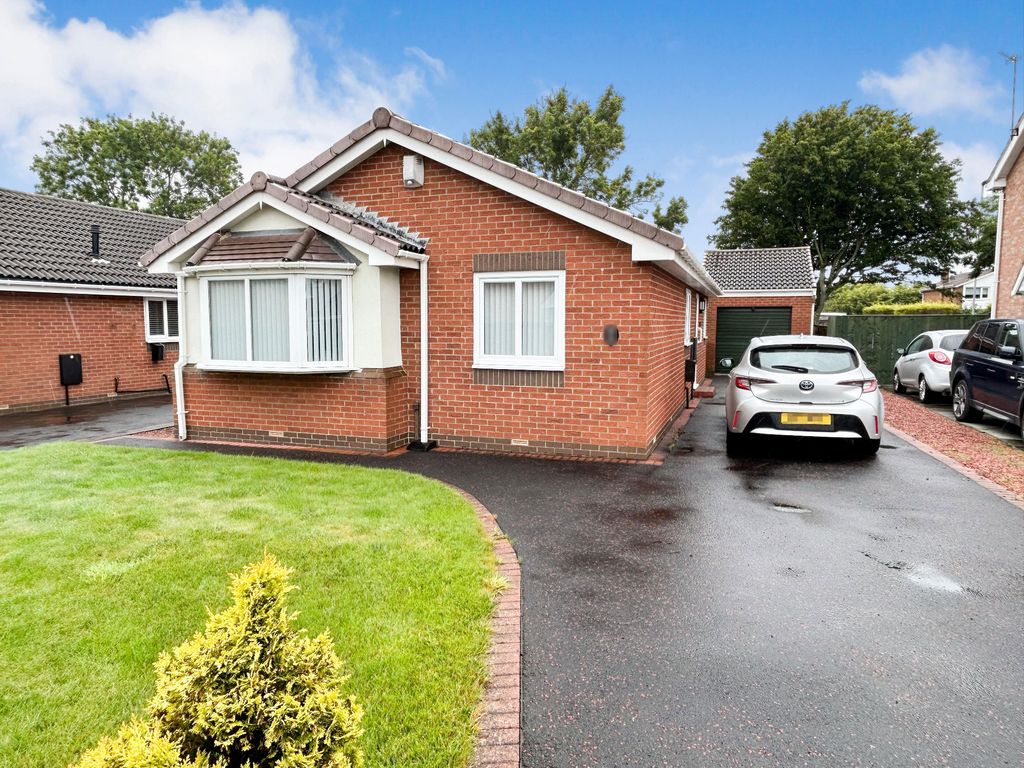 2 bed bungalow for sale in Malvern Close, Ashington NE63, £215,000 Zoopla