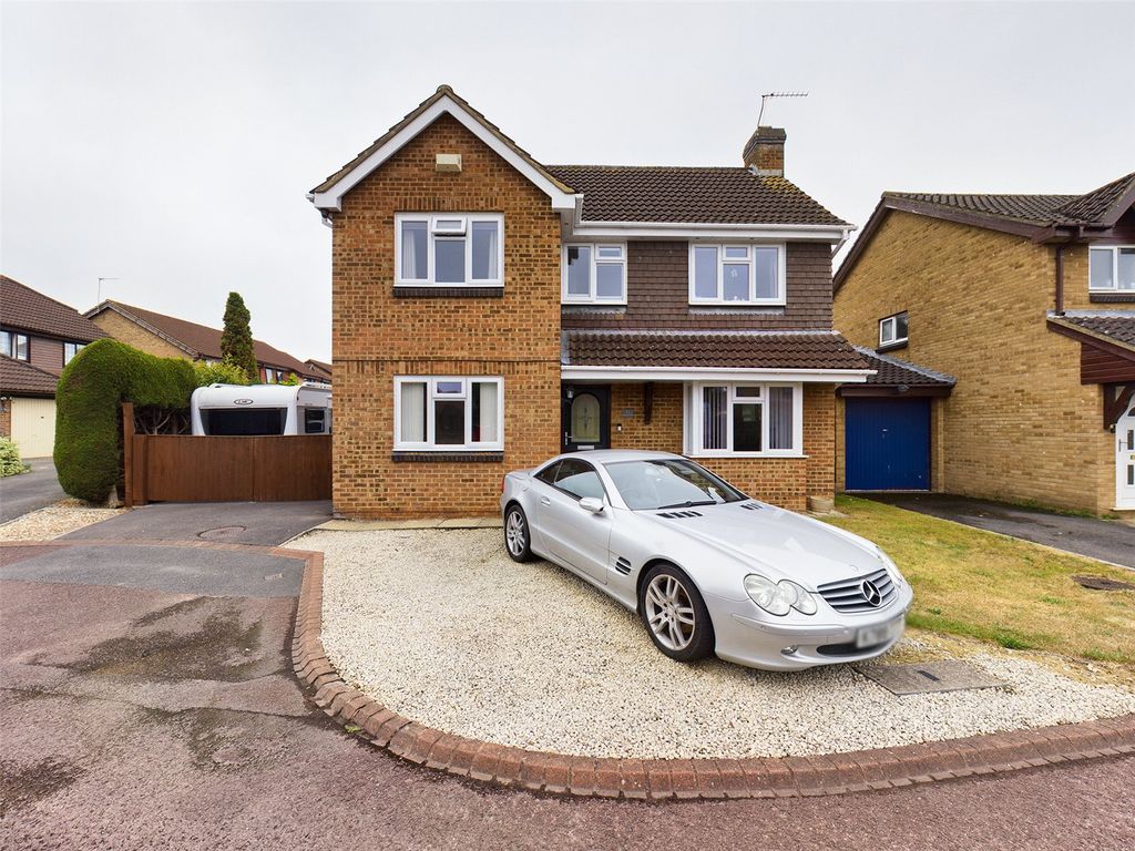 4 bed detached house for sale in Kingsmead, Abbeymead, Gloucester
