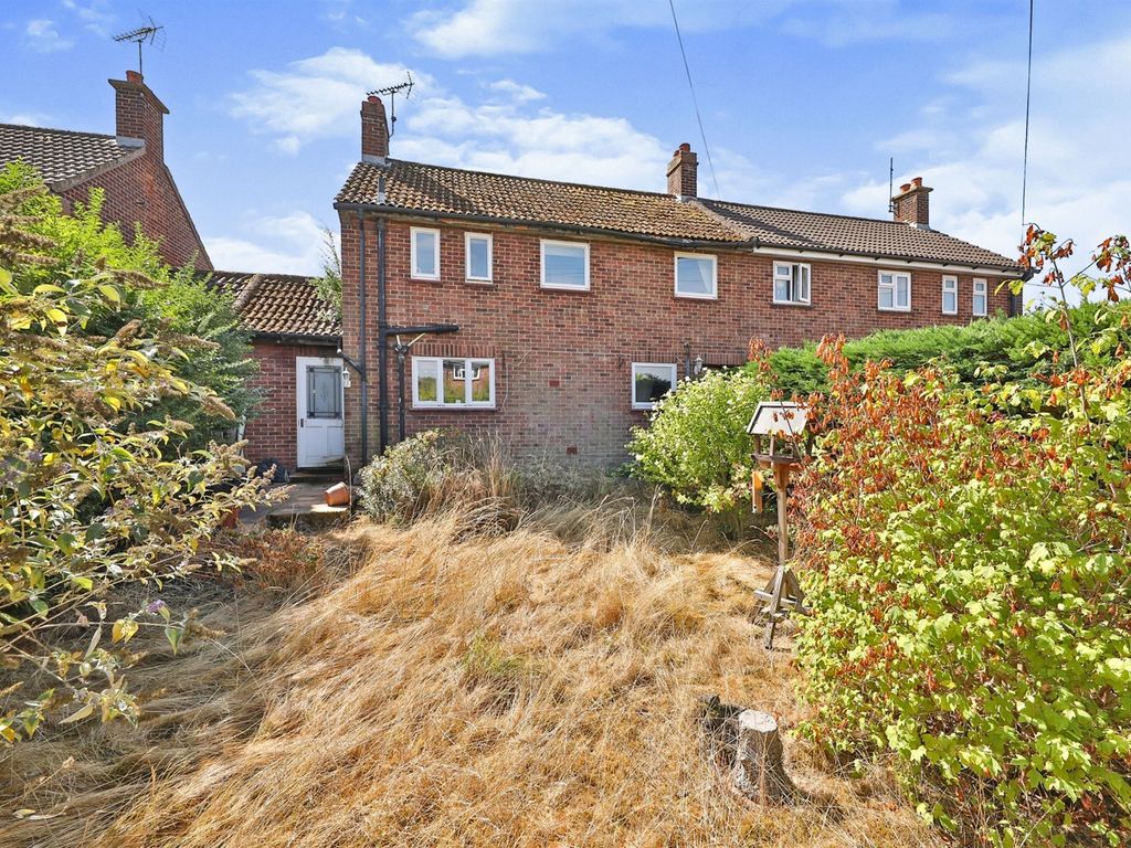 3 bed semidetached house for sale in Mill Hill, Bradenham, Thetford