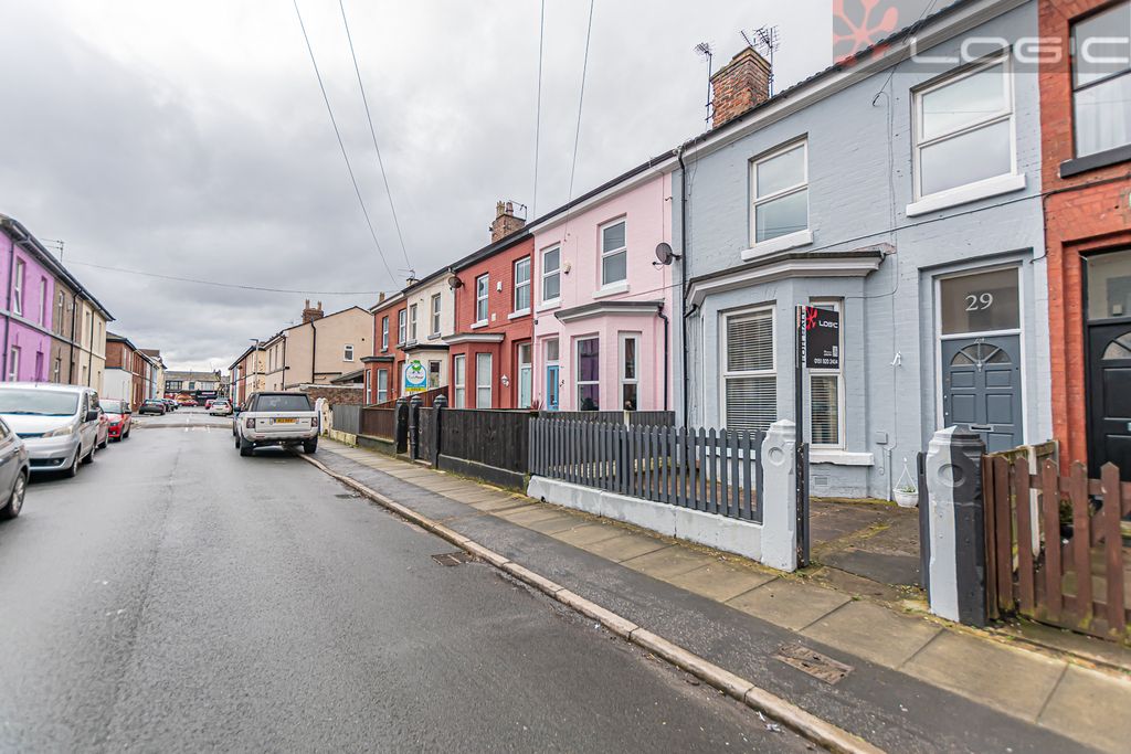 4 bed terraced house for sale in Albert Road, Waterloo, Liverpool L22