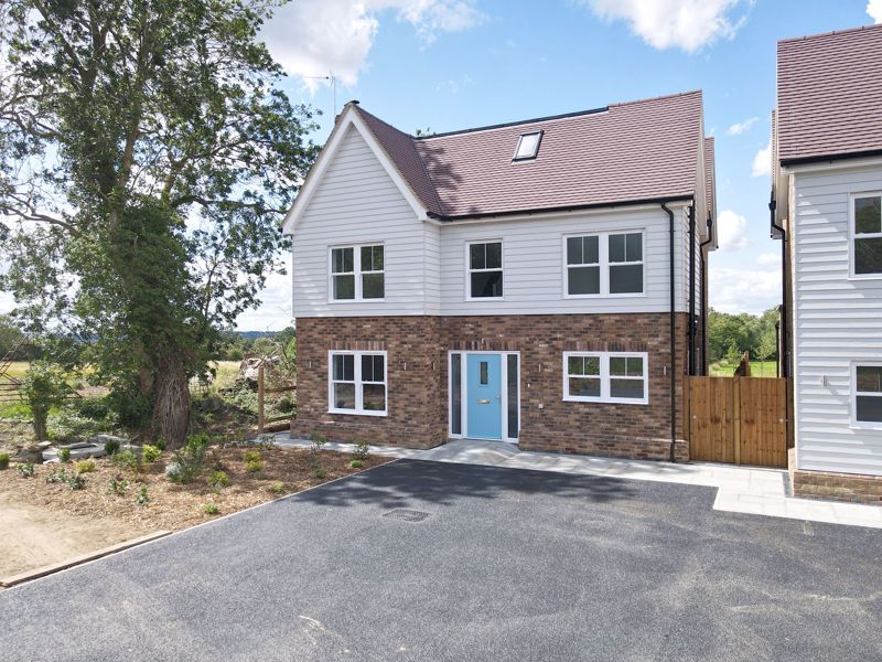 5 bed detached house for sale in Grove Lane, Chigwell IG7, £1,400,000