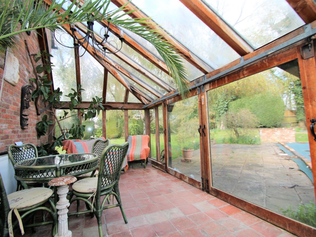 Property Details For Parsonage Cottage Station Road Pluckley