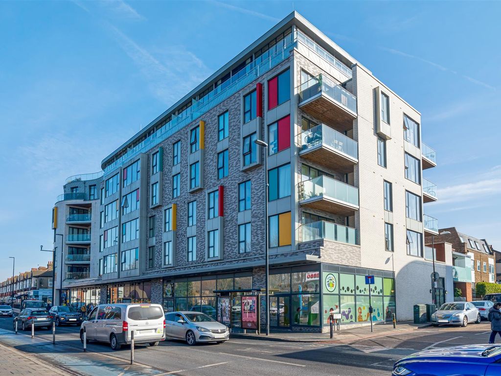 2 bed flat for sale in Cavendish Road, Mitcham SW19, £545,000 Zoopla