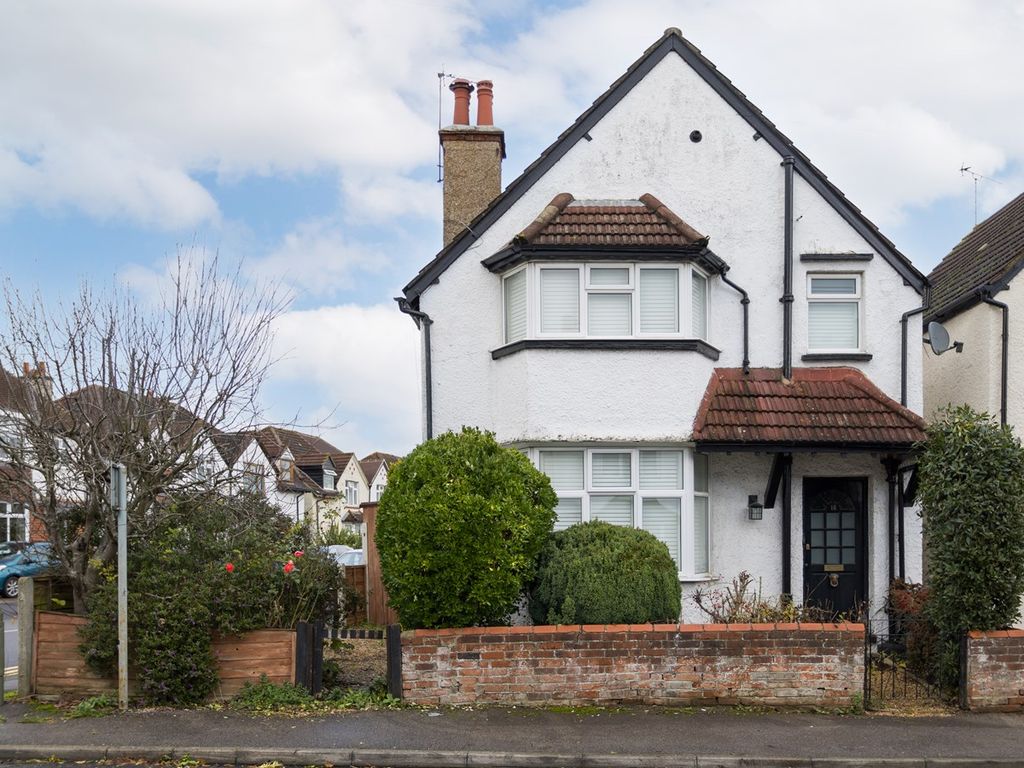 3 bed detached house for sale in Weston Road, Guildford GU2, £600,000 Zoopla