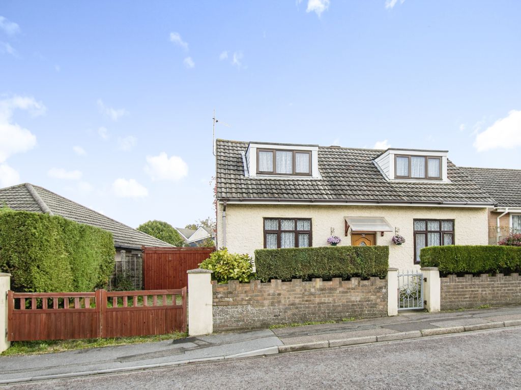 High Howe Lane, Bearwood, Bournemouth, Dorset BH11