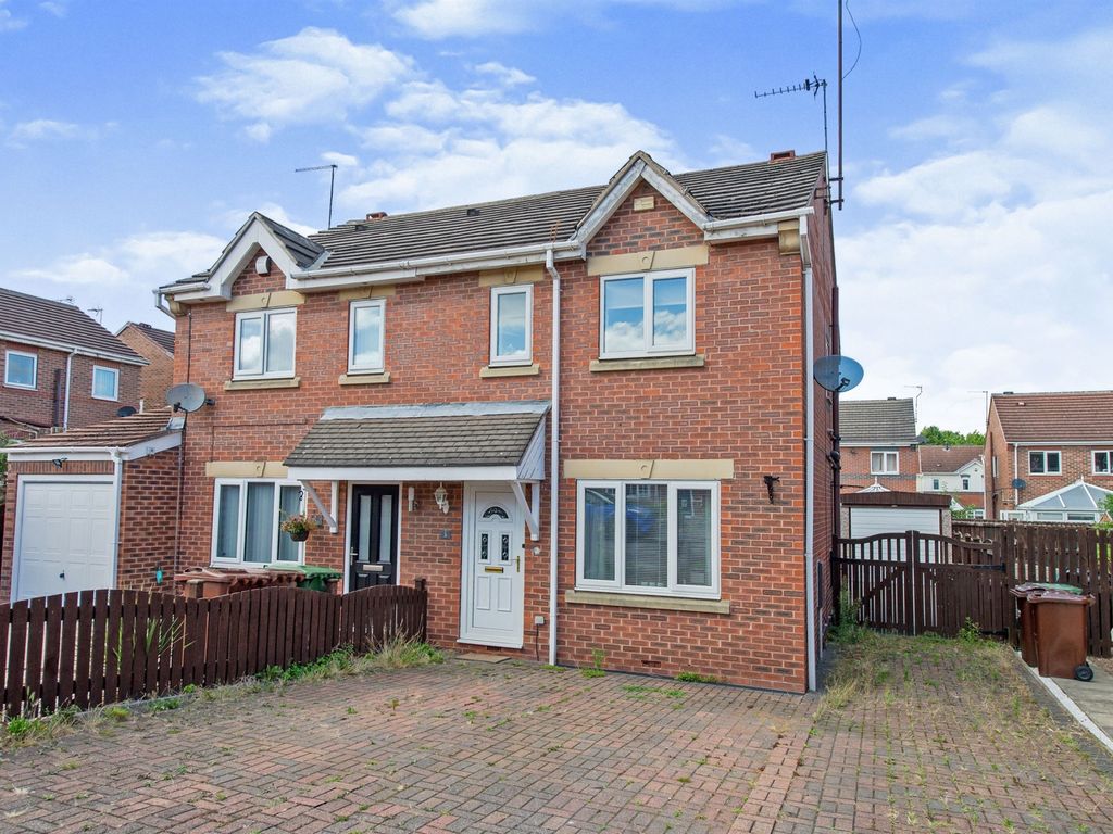 3 bed semidetached house for sale in Keats Close, Pontefract WF8 Zoopla