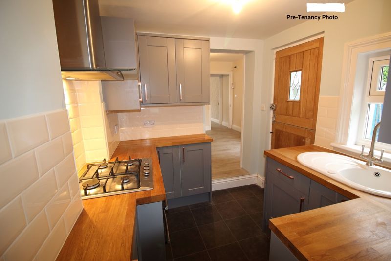 2 bed semidetached house for sale in Addison Road, Caterham CR3, £