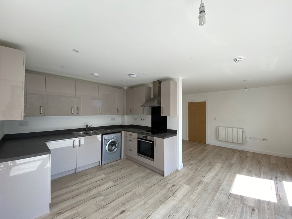 2 bed flat to rent in Upper Stone Street, Maidstone ME15 Zoopla