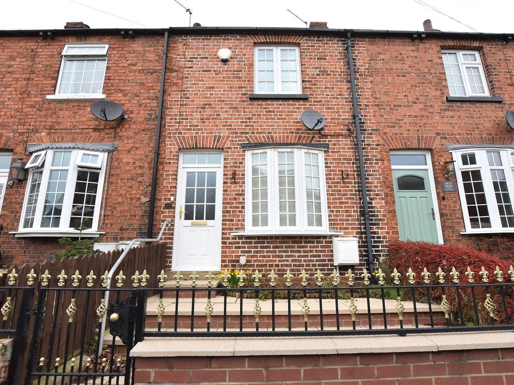 1 bed terraced house for sale in Main Street, Scholes, Leeds, West