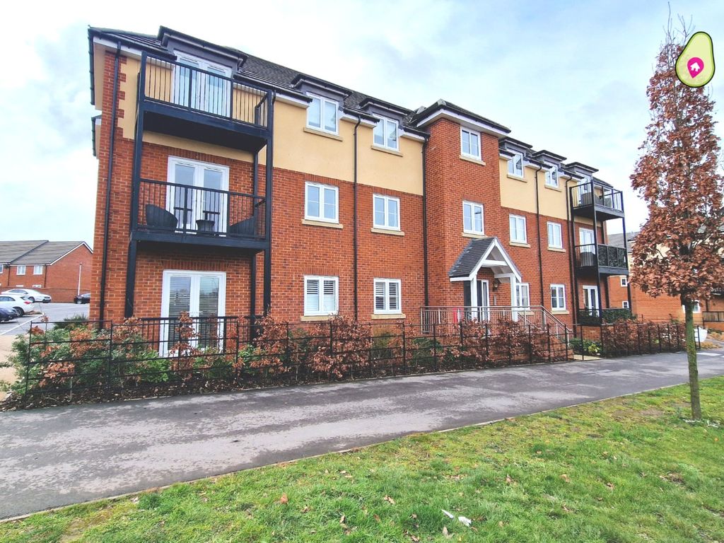 2 bed flat for sale in Queens Road, Wokingham RG41 Zoopla