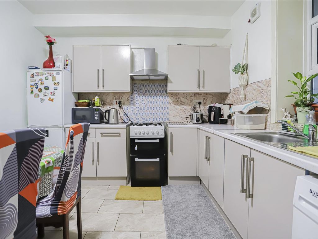 2 bed terraced house for sale in Edmund Street, Accrington BB5, £75,000