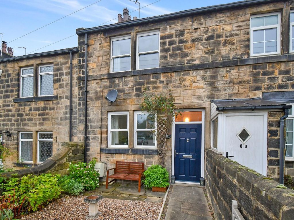 2 bed cottage for sale in Henshaw Lane, Yeadon, Leeds LS19, £239,950 Zoopla