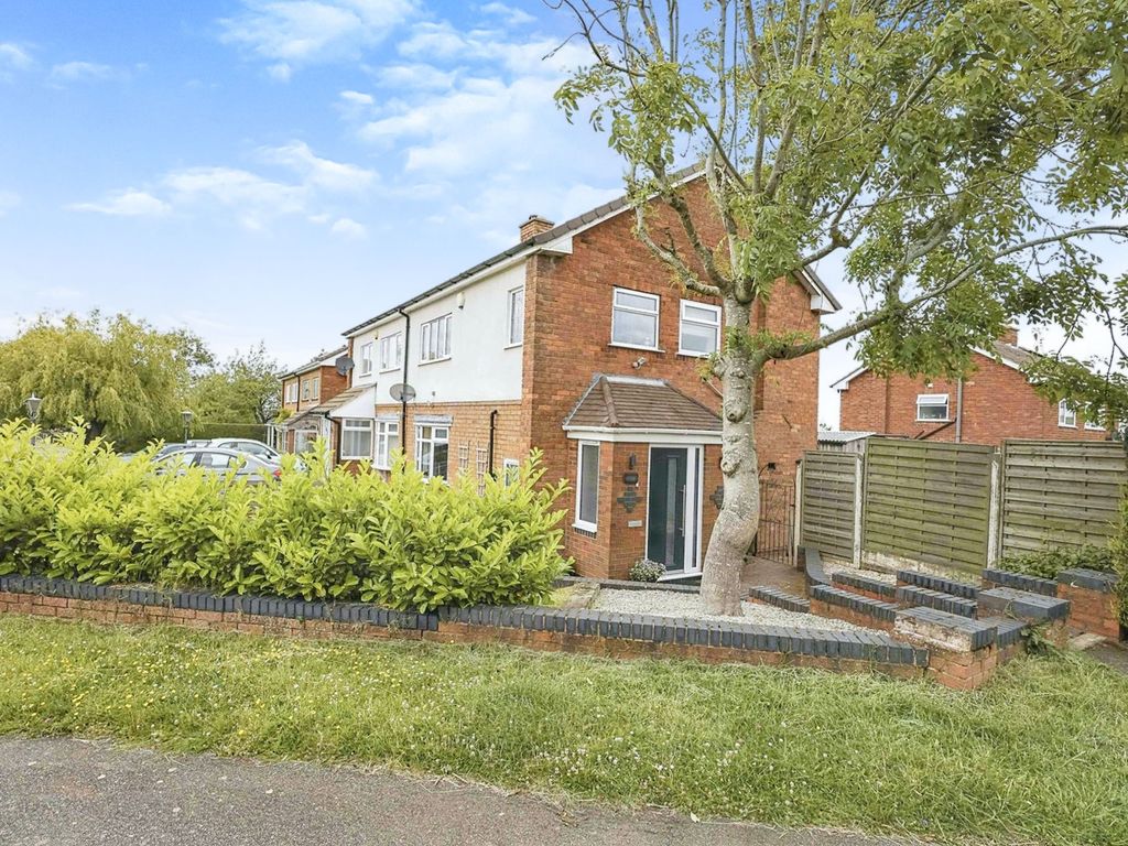 3 bed semidetached house for sale in Eastleigh Drive, Romsley