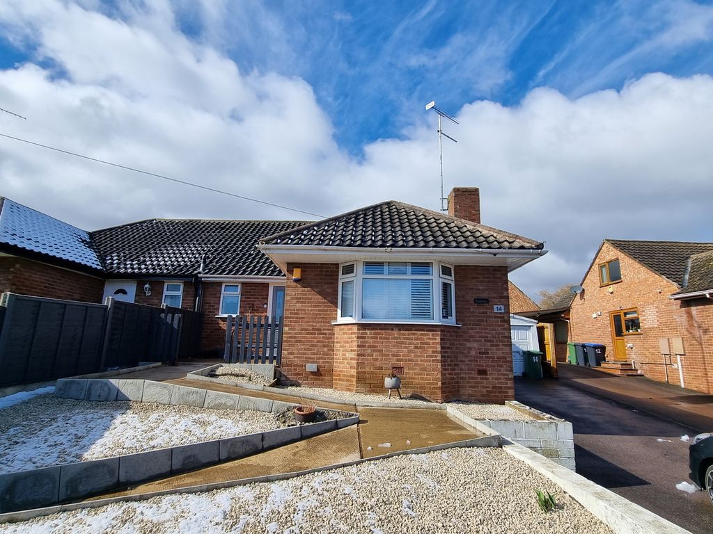2 bed semidetached bungalow for sale in Abbey Lane, Southam CV47 Zoopla