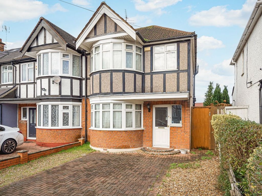 4 bed end terrace house for sale in Minehead Road, Harrow HA2, £559,950