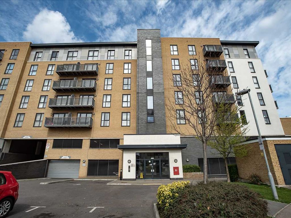 1 bed flat for sale in Hackney House, Clydesdale Way, Belvedere DA17
