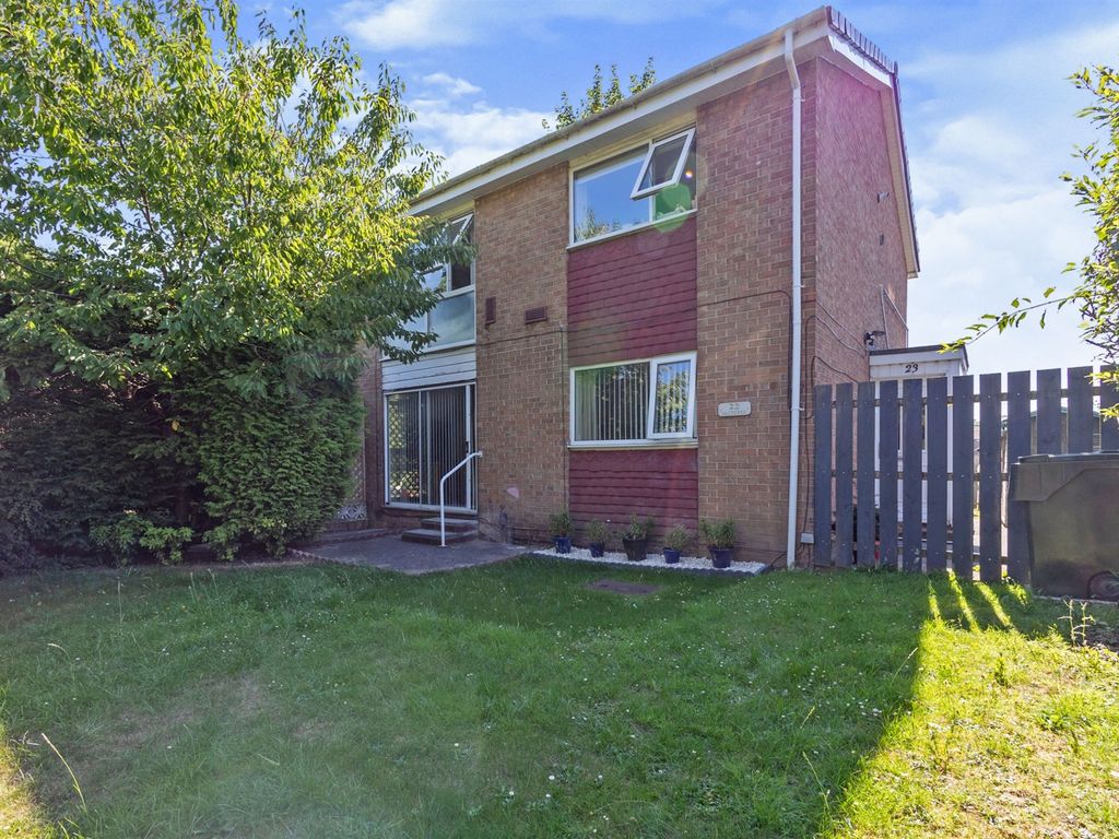 2 bed flat for sale in Saltcote, MartonInCleveland, Middlesbrough TS7