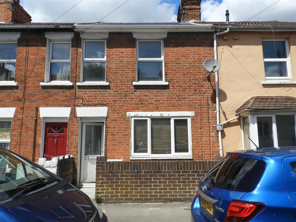 3 bed terraced house for sale in William Street, Swindon SN1 Zoopla