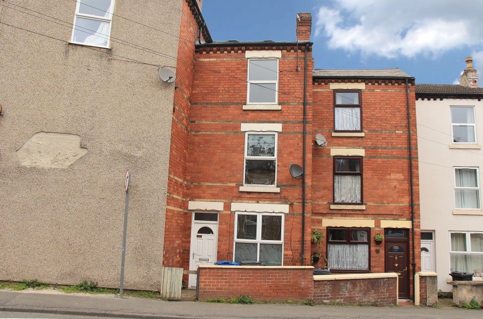 3 bed property for sale in 55 Station Road, Ilkeston, Derbyshire DE7