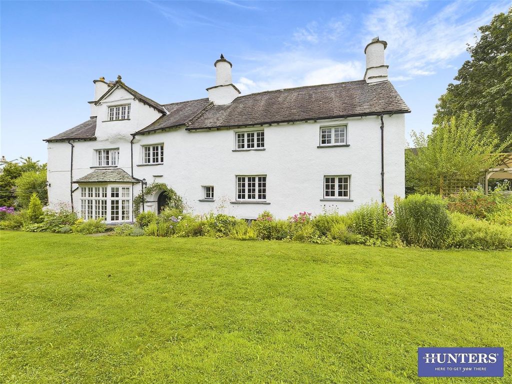 5 bed detached house for sale in Collin Road, Kendal LA9 Zoopla