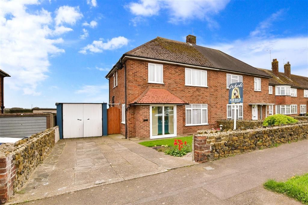 3 bed semidetached house for sale in Kingston Avenue, Margate, Kent
