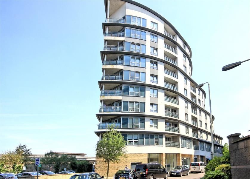 1 bed flat to rent in Station Approach, Woking GU22 Zoopla