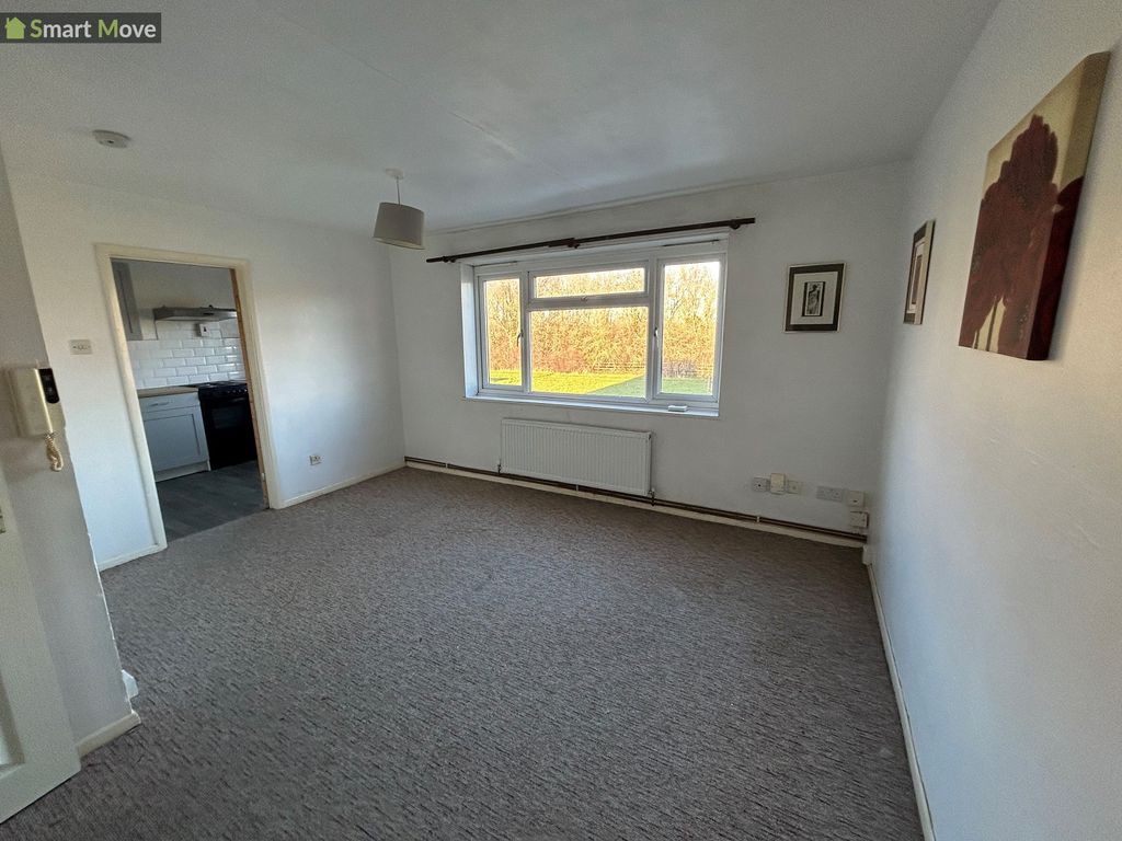 1 bed flat to rent in Waltham Close, Peterborough, Cambridgeshire. PE1