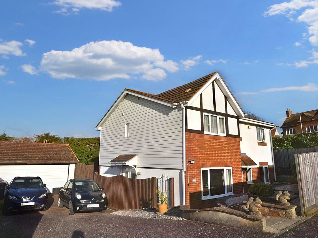 4 bed detached house for sale in Avondale Road, Exmouth, Devon EX8, £